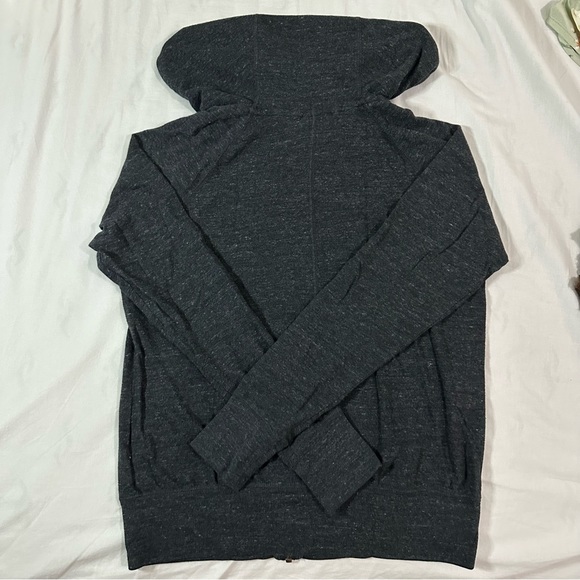 Nike sweater - Picture 2 of 3